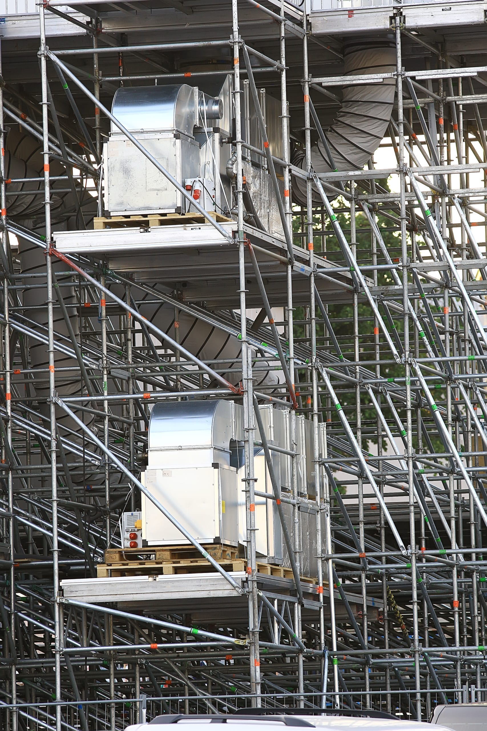 ראשי 4 פיגום מדרגות